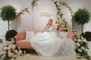 The National Bridal Market provided several locations for photo ops.
