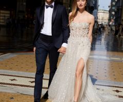 The first edition of Demetrios #withLOVE campaign features style 1511.