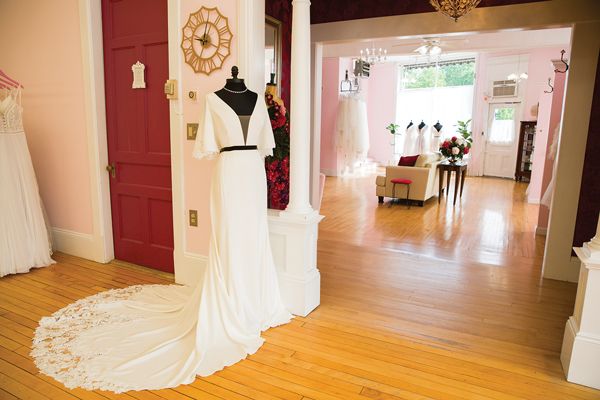 Pink walls give a more feminine look – The color also happens to be owner Geri Cardinal’s favorite.