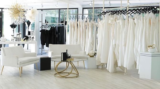 This seating area right inside the front entrance is one of the first things brides and their families see. &ldquo;And without fail, everyone notices and compliments the beautiful bride reflected in the mirror &ndash; it&rsquo;s become such a special part of the Evaline&rsquo;s experience,&rdquo; owner Lori Dubasik says. 