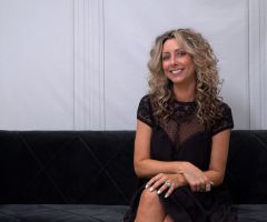 Karly Komoroske, Bridal Collective s Brand Ambassador