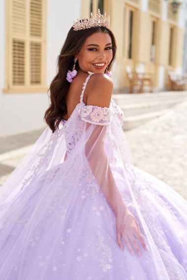 Princesa by Ariana Vara Princesa by Ariana Vara