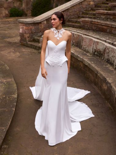 Quiana, from Pronovias' recent collection.